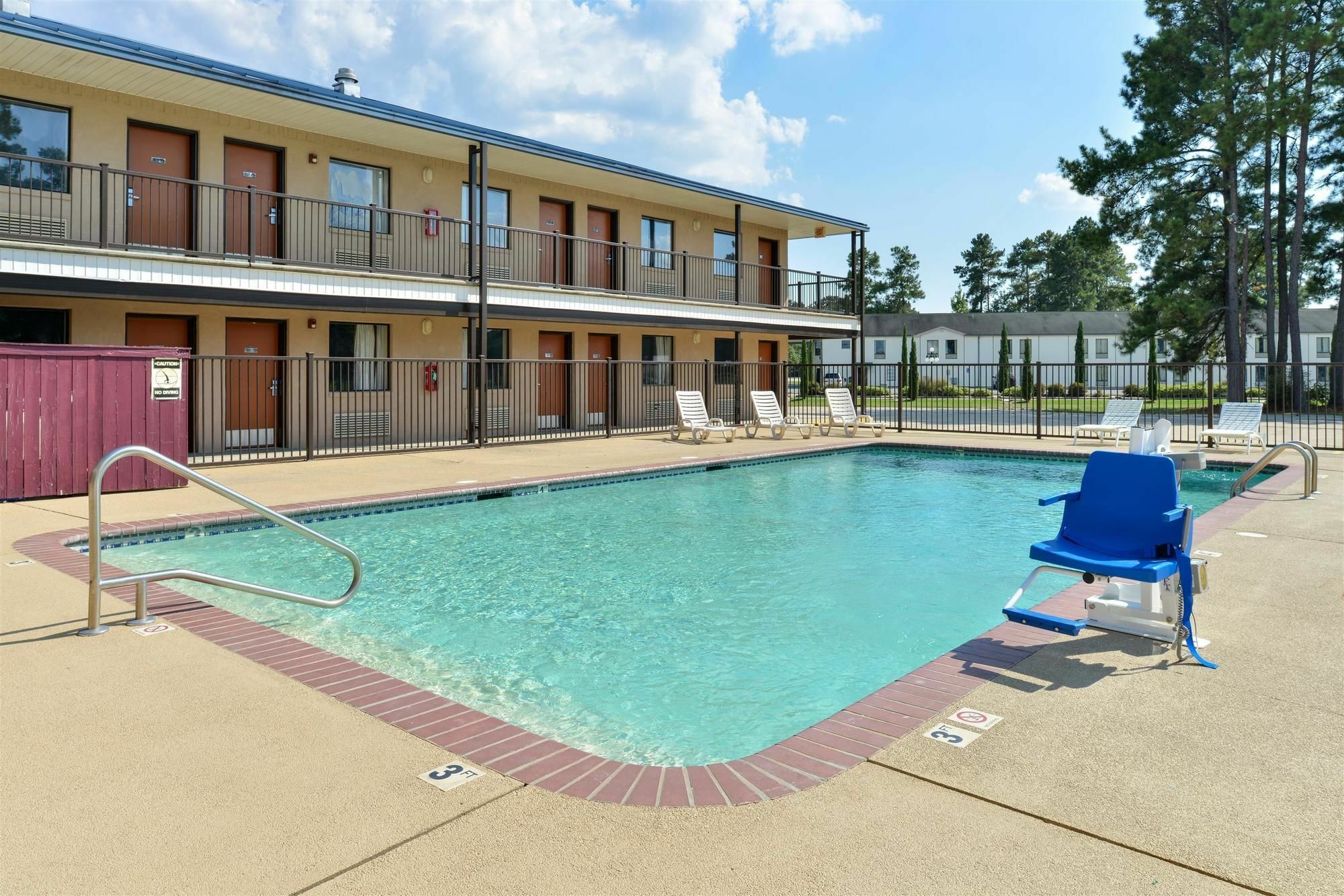 Americas Best Value Inn Kinder Εξωτερικό φωτογραφία